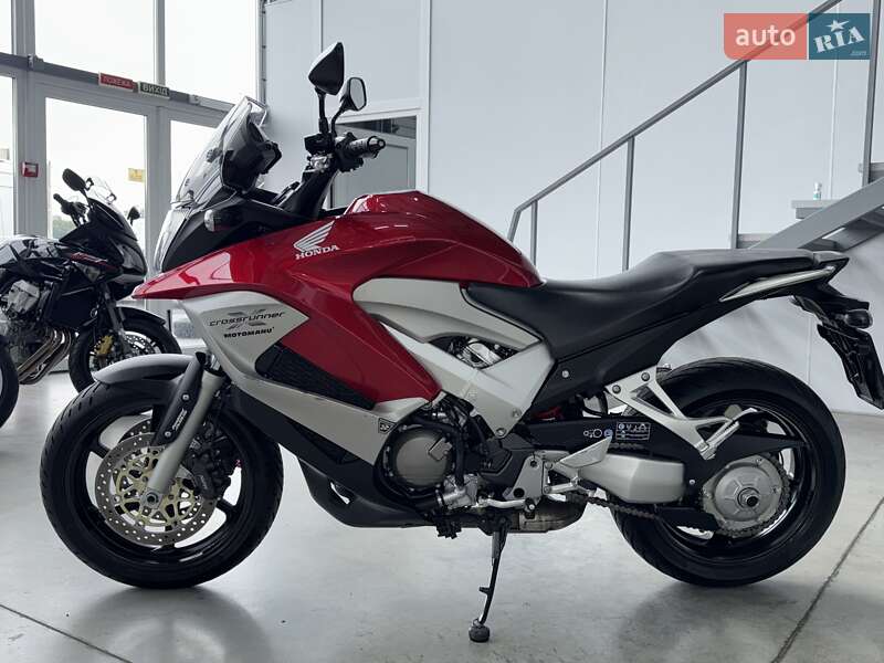 Мотоцикл Багатоцільовий (All-round) Honda VFR 800X Crossrunner 2011 в Хмельницькому