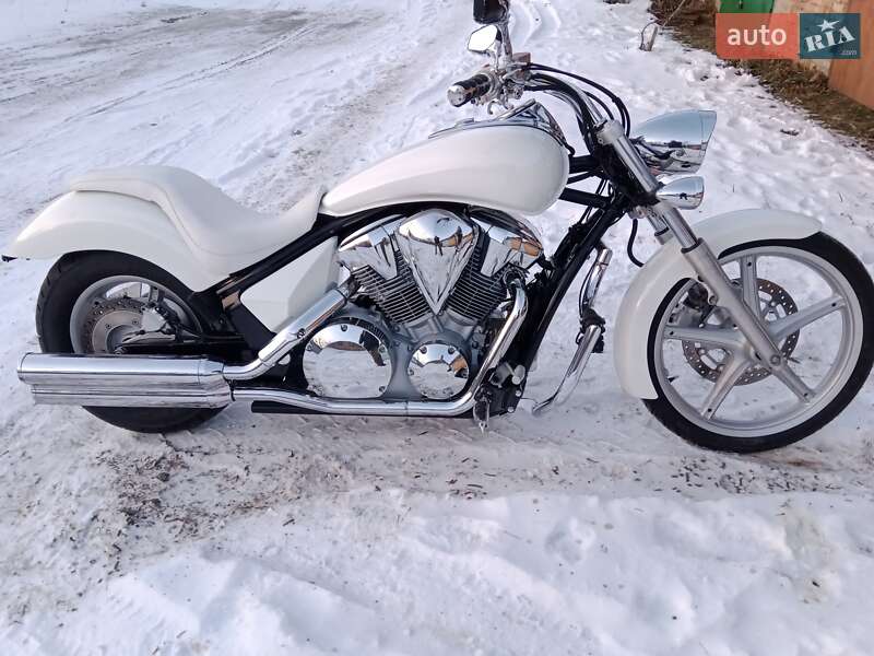 Боббер Honda VT 1300CS Sabre 2010 в Умани