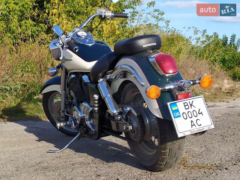 Мотоцикл Чоппер Honda VT 400 1997 в Сарнах