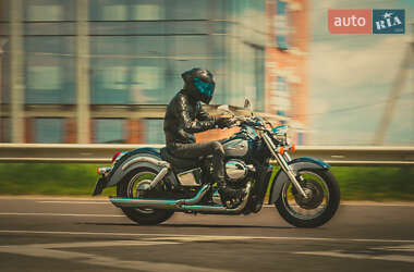 Мотоцикл Круизер Honda VT 750 Shadow 2003 в 