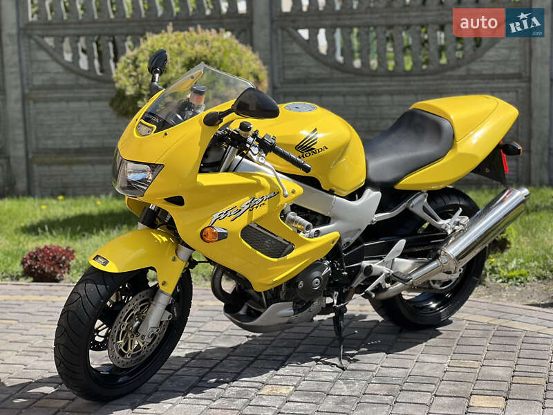 Мотоцикл Спорт-туризм Honda VTR 1000 2002 в Буську