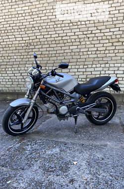 Мотоцикл Без обтекателей (Naked bike) Honda VTR 250 2007 в 