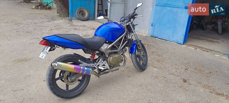 Мотоцикл Классік Honda VTR 250 1999 в Сокирянах