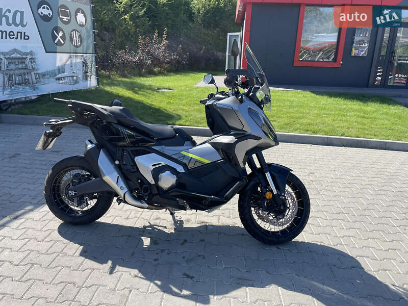Honda X-ADV 750