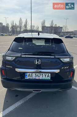 Внедорожник / Кроссовер Honda X-NV 2019 в 