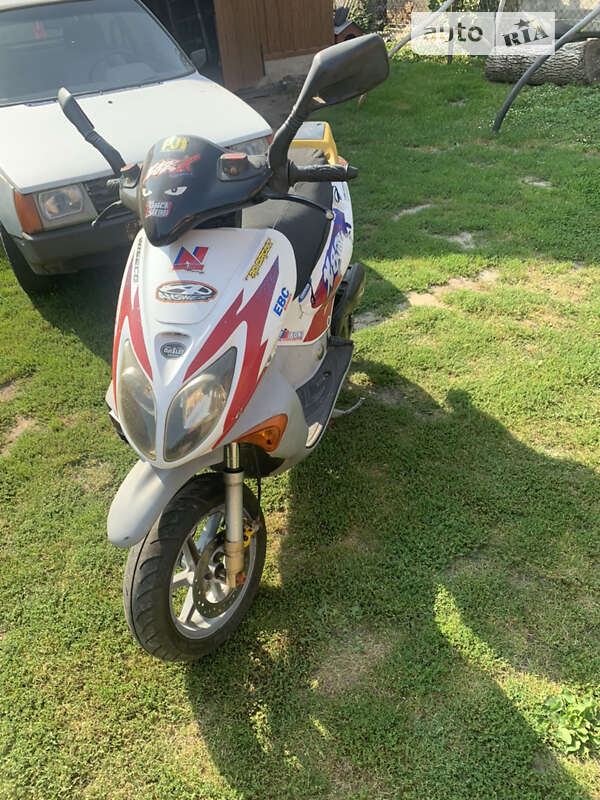 Скутер Honda X8R-S 2009 в Мостиській