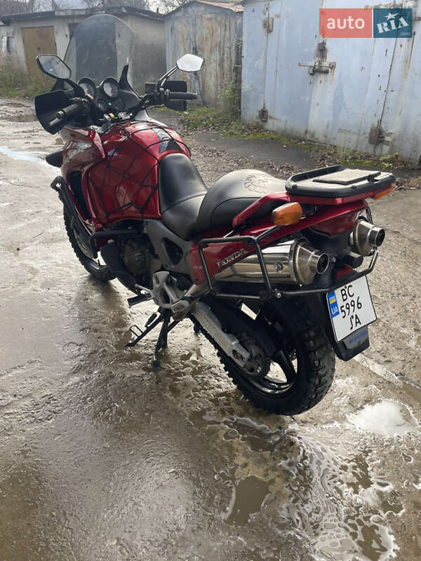 Мотоцикл Многоцелевой (All-round) Honda XL 1000V Varadero 2001 в Бориславе