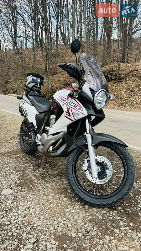 Мотоцикл Спорт-туризм Honda XL 700V Transalp 2010 в 