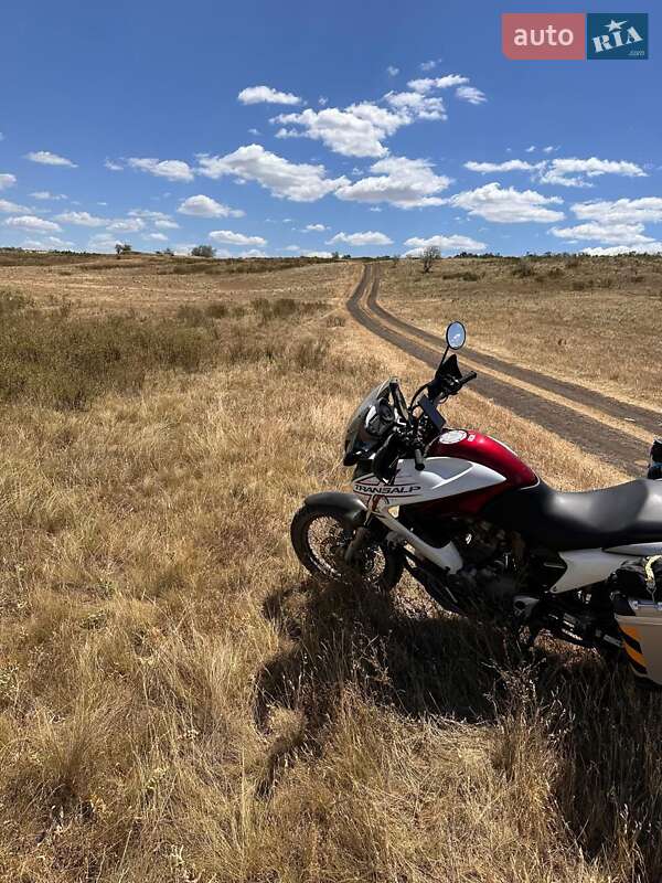 Мотоцикл Позашляховий (Enduro) Honda XL 700V Transalp 2011 в Херсоні