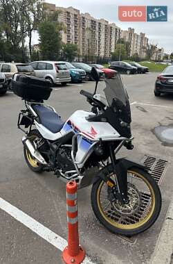 Мотоцикл Многоцелевой (All-round) Honda XL 750 Transalp 2023 в 