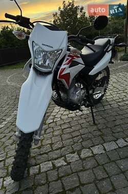 Мотоцикл Кросс Honda XR 150L 2023 в 
