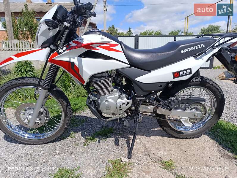 Вантажні моторолери, мотоцикли, скутери, мопеди Honda XR 150L 2019 в Олександрії фото 4 Вантажні моторолери, мотоцикли, скутери, мопеди Honda XR 150L 2019 в Олександрії