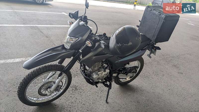 Honda XR 150L 2015