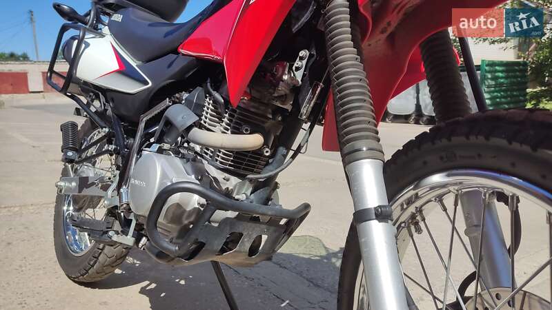 Мотоцикл Внедорожный (Enduro) Honda XR 150L 2015 в Новомосковске