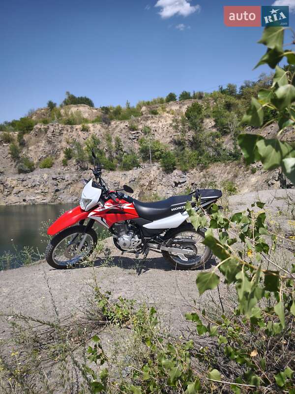 Honda XR 150L 2023