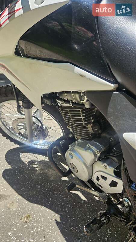 Мотоцикл Внедорожный (Enduro) Honda XR 150L 2014 в Львове