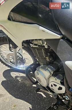 Мотоцикл Внедорожный (Enduro) Honda XR 150L 2014 в 