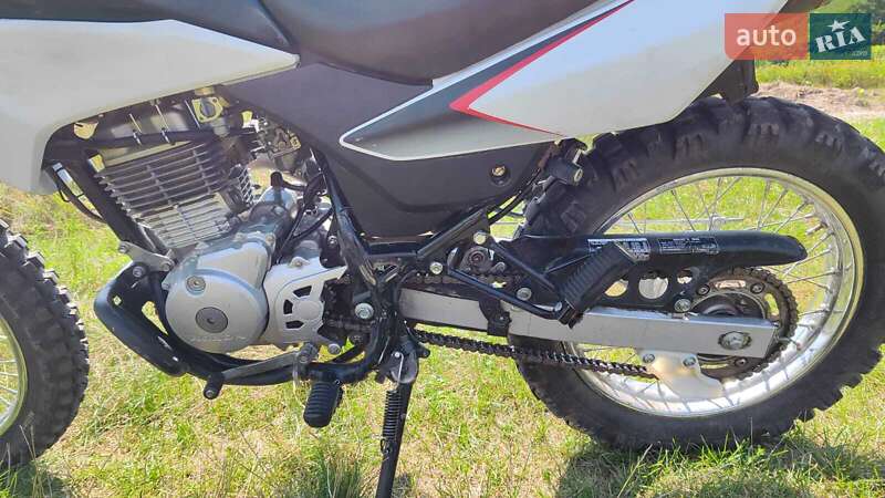 Мотоцикл Позашляховий (Enduro) Honda XR 150L 2014 в Києві фото 6 Мотоцикл Позашляховий (Enduro) Honda XR 150L 2014 в Києві