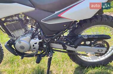 Мотоцикл Внедорожный (Enduro) Honda XR 150L 2014 в 
