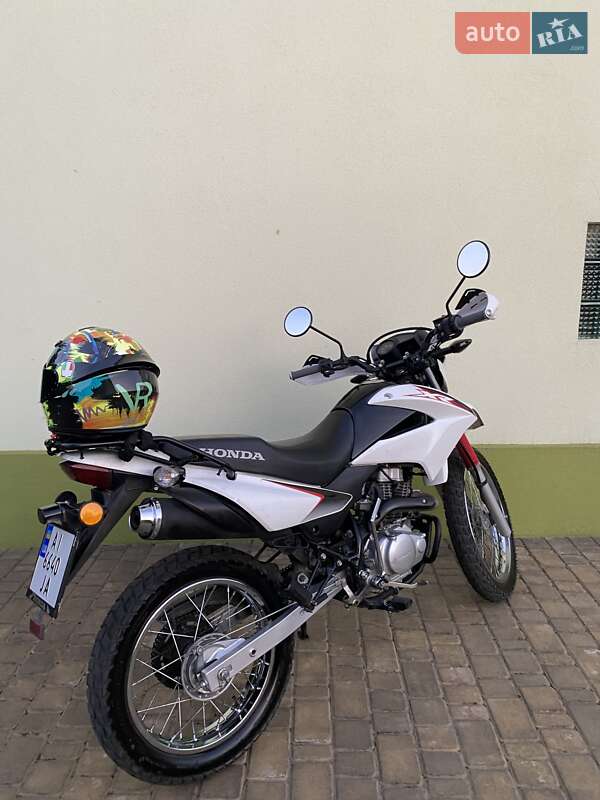 Мотоцикл Кросс Honda XR 150L 2015 в Киеве