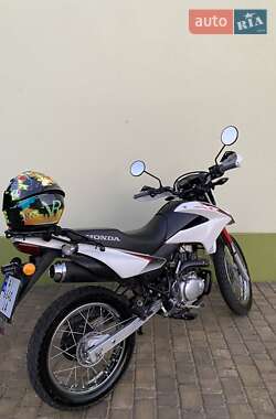 Мотоцикл Кросс Honda XR 150L 2015 в 