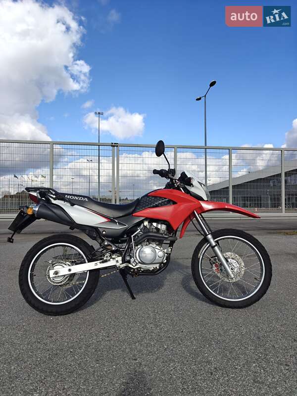 Honda XR 150L 2015