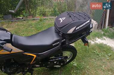 Мотоцикл Спорт-туризм Honda XR 190 L 2025 в 
