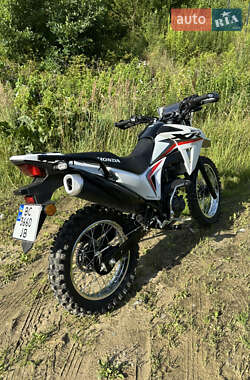 Мотоцикл Кросс Honda XR 190 L 2025 в 
