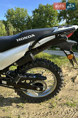 Мотоцикл Кросс Honda XR 190 L 2025 в 