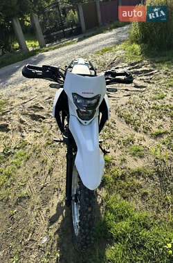 Мотоцикл Кросс Honda XR 190 L 2025 в 