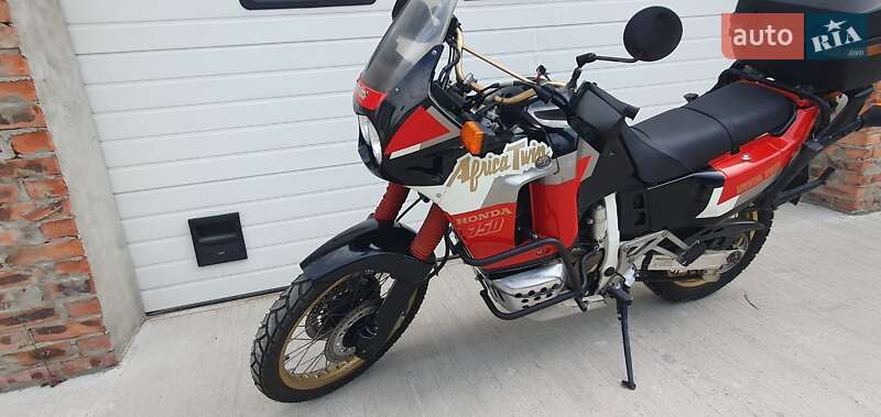 Мотоцикл Внедорожный (Enduro) Honda XRV 750 Africa Twin 1992 в Чернигове фото 4 Мотоцикл Внедорожный (Enduro) Honda XRV 750 Africa Twin 1992 в Чернигове
