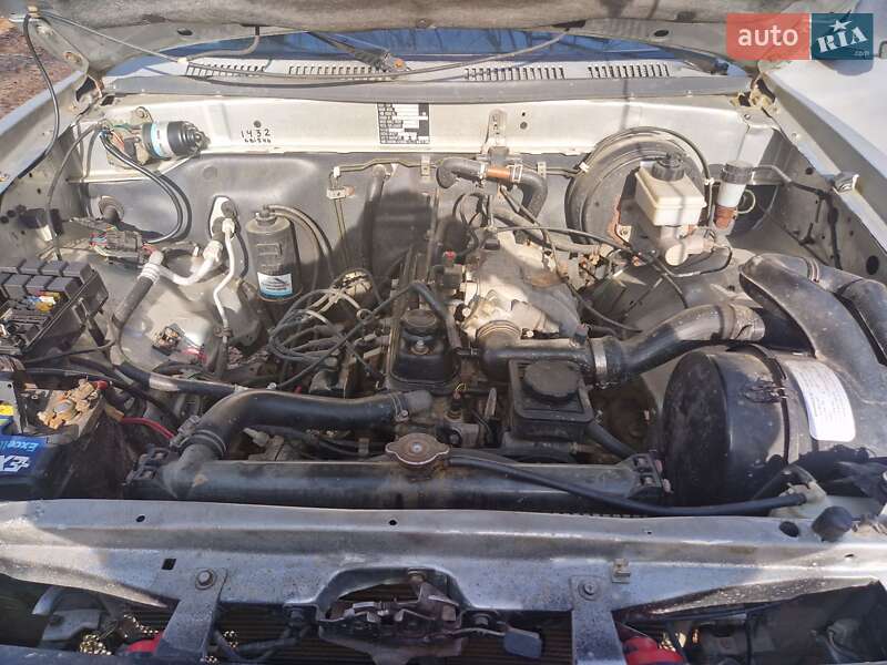 Универсал Hong Xing HX 6492E 2005 в Львове