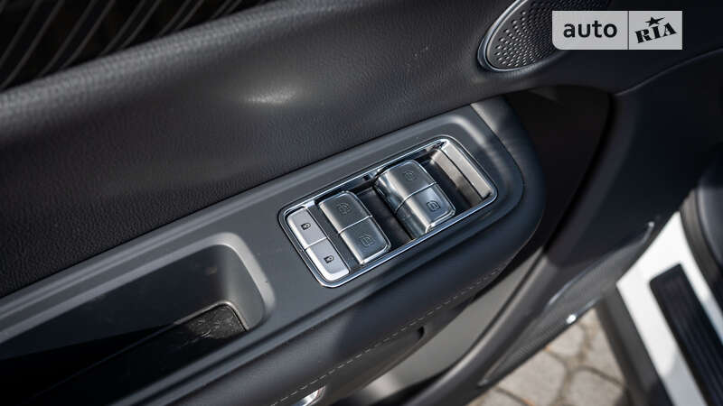 Внедорожник / Кроссовер Hongqi E-HS9 2022 в Львове