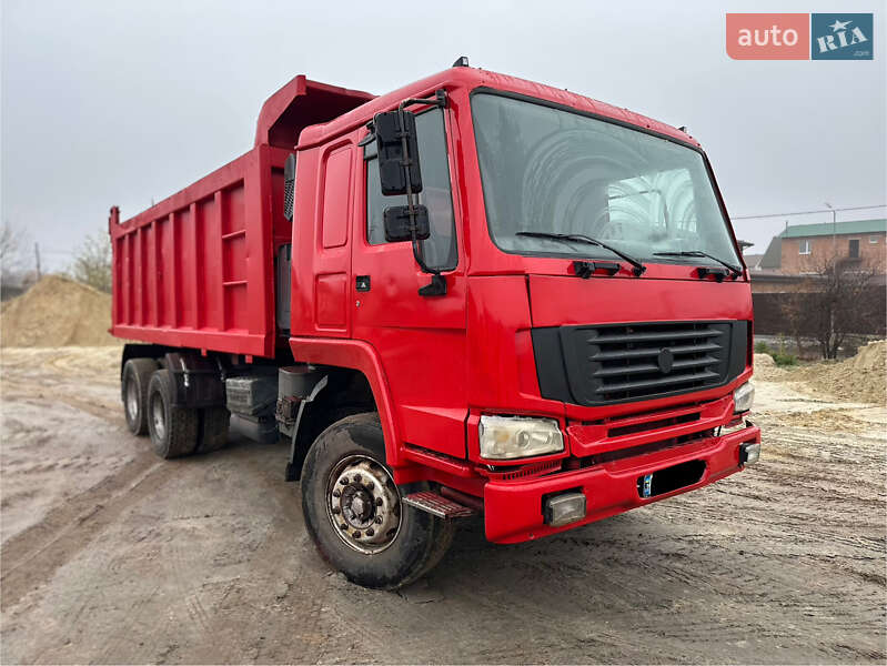 Самосвал Howo ZZ 2009 в Полтаве