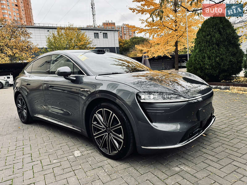 Внедорожник / Кроссовер Huawei Luxeed R7 2025 в Одессе