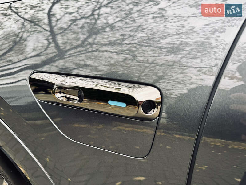 Внедорожник / Кроссовер Huawei Luxeed R7 2025 в Одессе