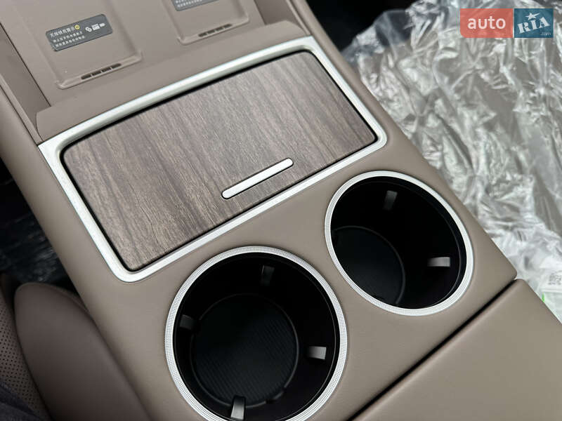 Внедорожник / Кроссовер Huawei Luxeed R7 2025 в Одессе