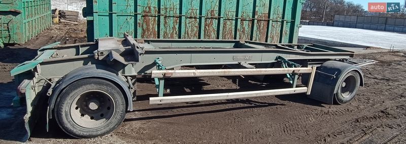 Контейнеровоз Hueffermann HSA 2000 в Ровно