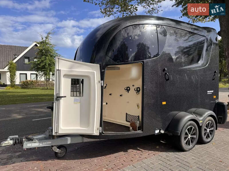 Для перевозки животных - прицеп Humbaur Maximus 2021 в Киеве