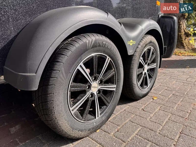Для перевозки животных - прицеп Humbaur Maximus 2021 в Киеве