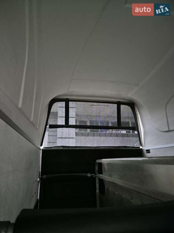 Для перевозки животных - прицеп Humbaur Maximus 2008 в Киеве фото 14 Для перевозки животных - прицеп Humbaur Maximus 2008 в Киеве