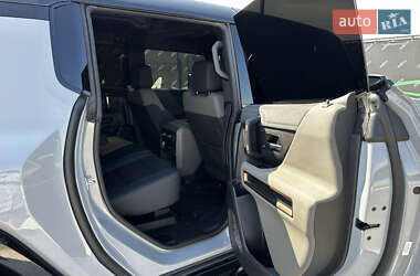 Внедорожник / Кроссовер Hummer EV SUV 2024 в 