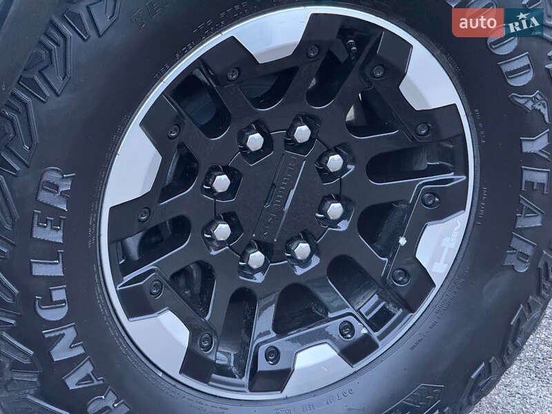 Пикап Hummer EV 2025 в Киеве