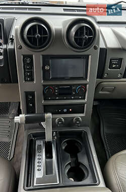 Внедорожник / Кроссовер Hummer H2 2003 в 