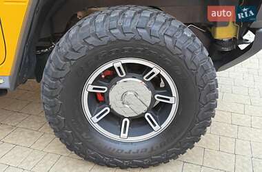 Позашляховик / Кросовер Hummer H2 2002 в 