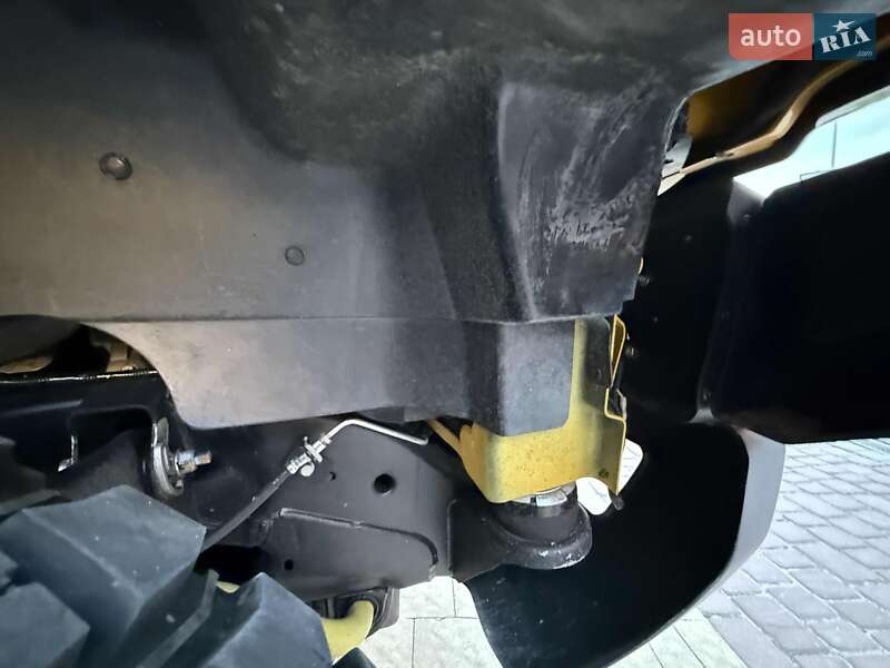 Внедорожник / Кроссовер Hummer H2 2002 в Львове фото 17 Внедорожник / Кроссовер Hummer H2 2002 в Львове