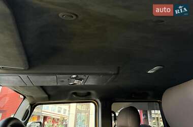 Позашляховик / Кросовер Hummer H2 2002 в 