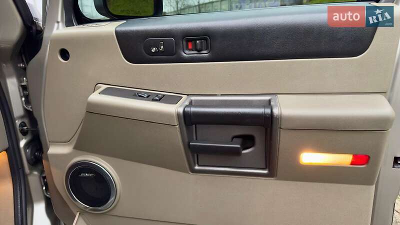 Внедорожник / Кроссовер Hummer H2 2003 в Одессе