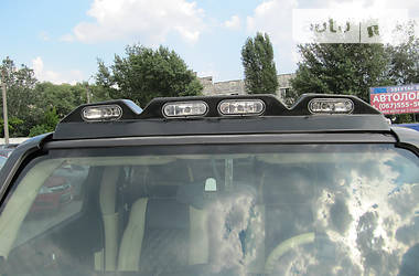 Внедорожник / Кроссовер Hummer H3 2006 в 