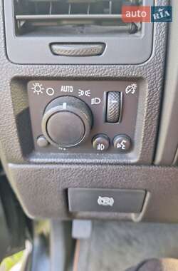 Внедорожник / Кроссовер Hummer H3 2006 в 